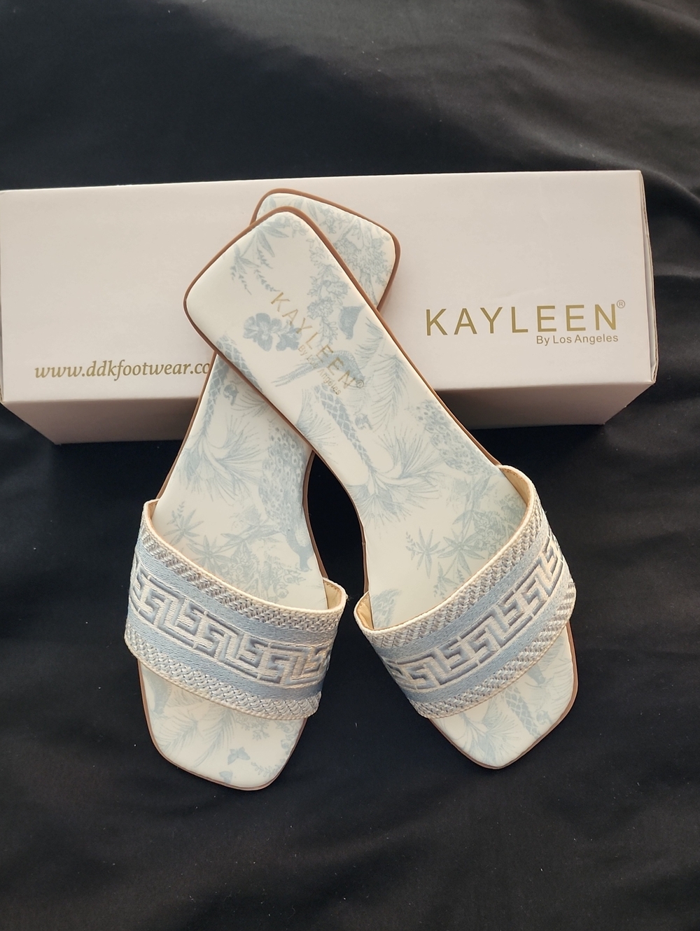 Women's Kayleen  Slide Sandals     Sz. 7.5 NWT